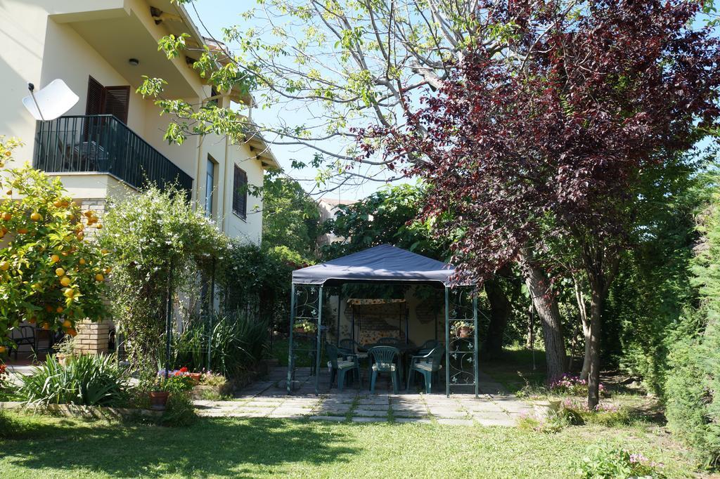 Il Giardino Bed & Breakfast Penne Dış mekan fotoğraf